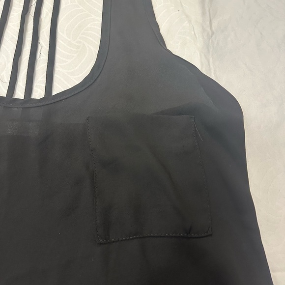 a'gaci Black Backless Sleeveless Tank Top - Picture 2 of 6